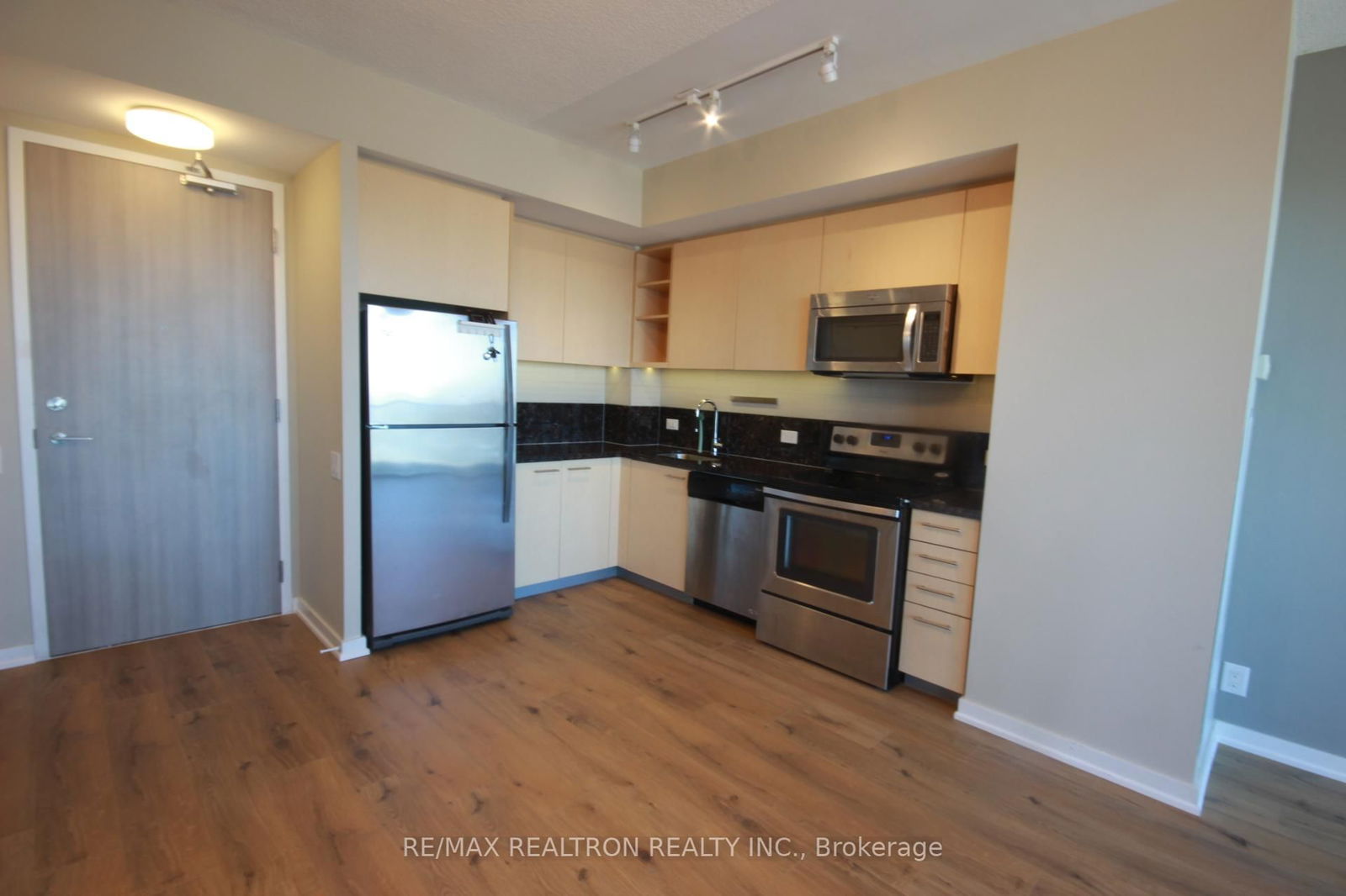 390 Cherry St, unit 2304 for rent