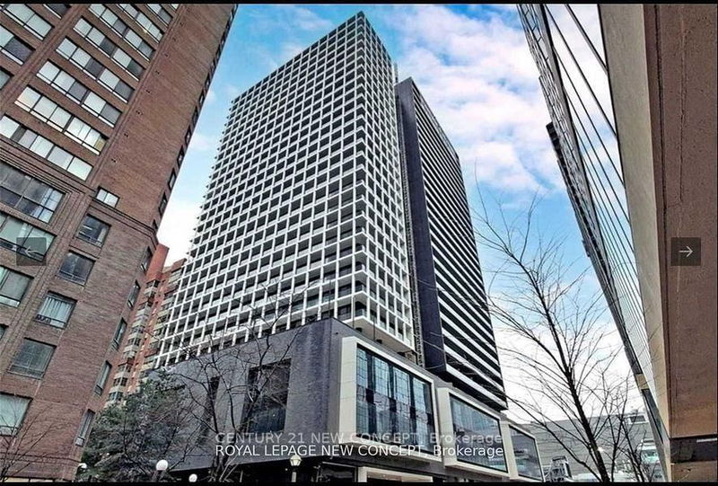 20 Edward St, unit 820 for rent