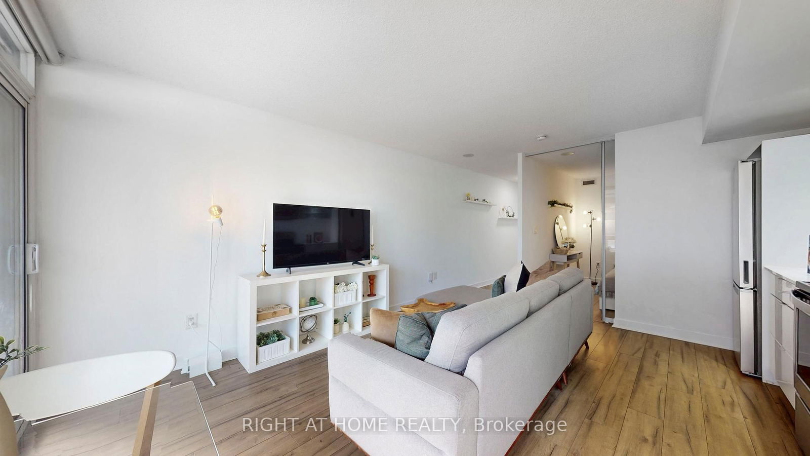 4K Spadina Ave, unit 909 for rent