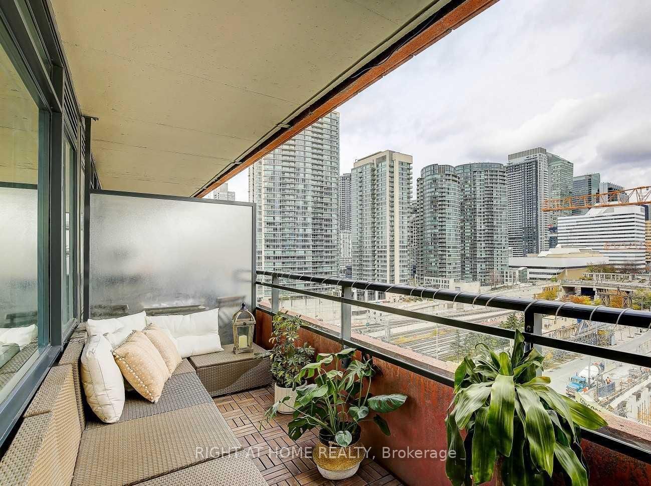 4K Spadina Ave, unit 909 for rent