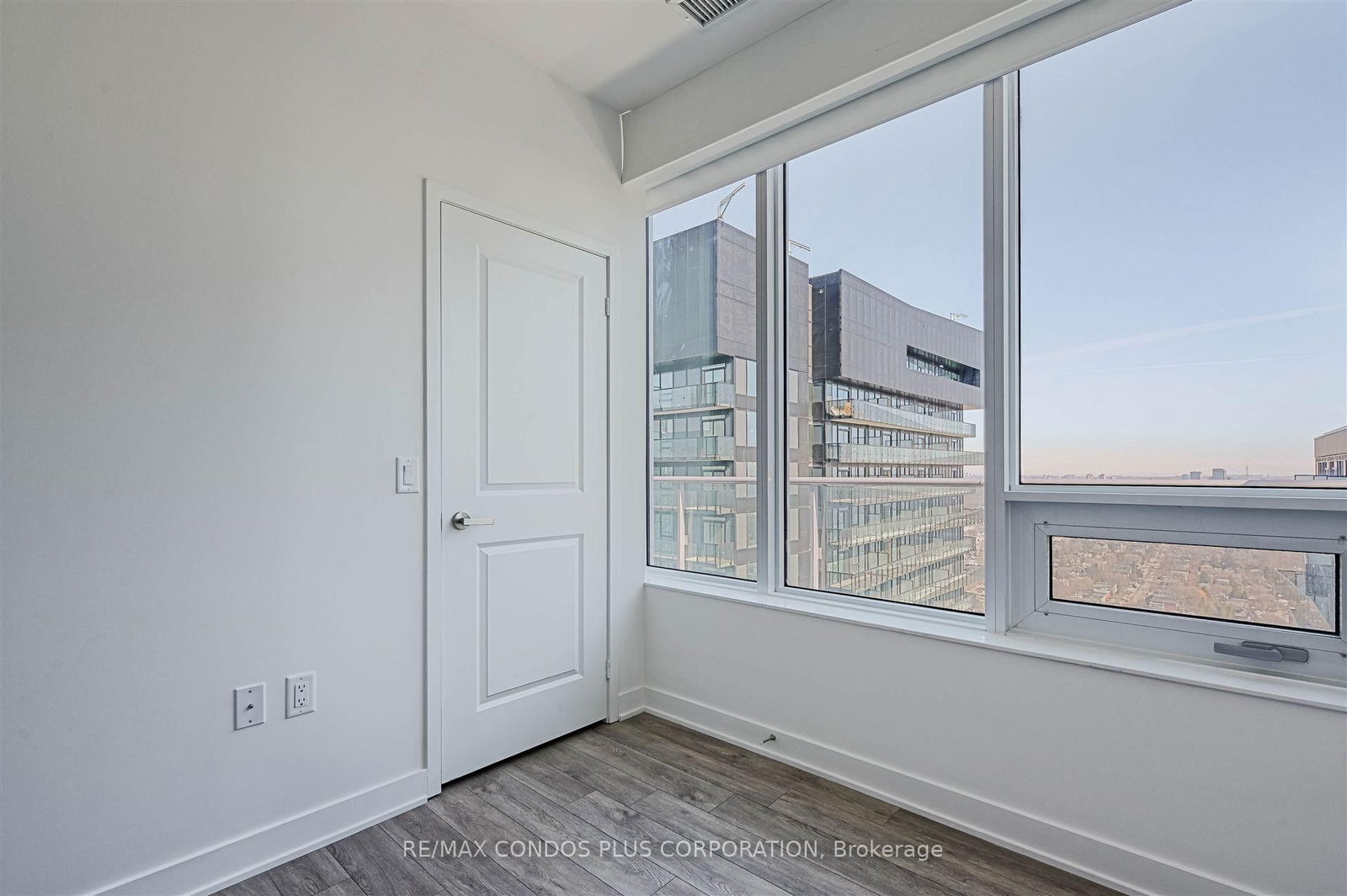 195 Redpath Ave, unit Ph03 for sale