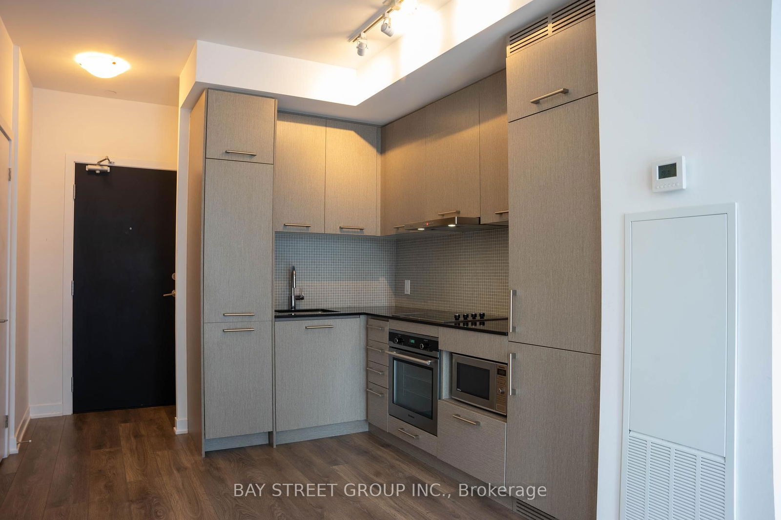 87 Peter St, unit 2915 for sale