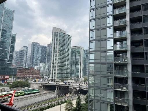 8 Telegram Mews, unit 716 for rent