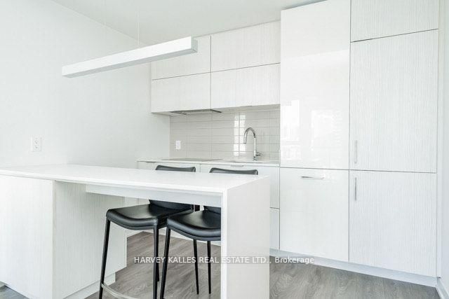 20 Richardson St, unit 1407 for rent