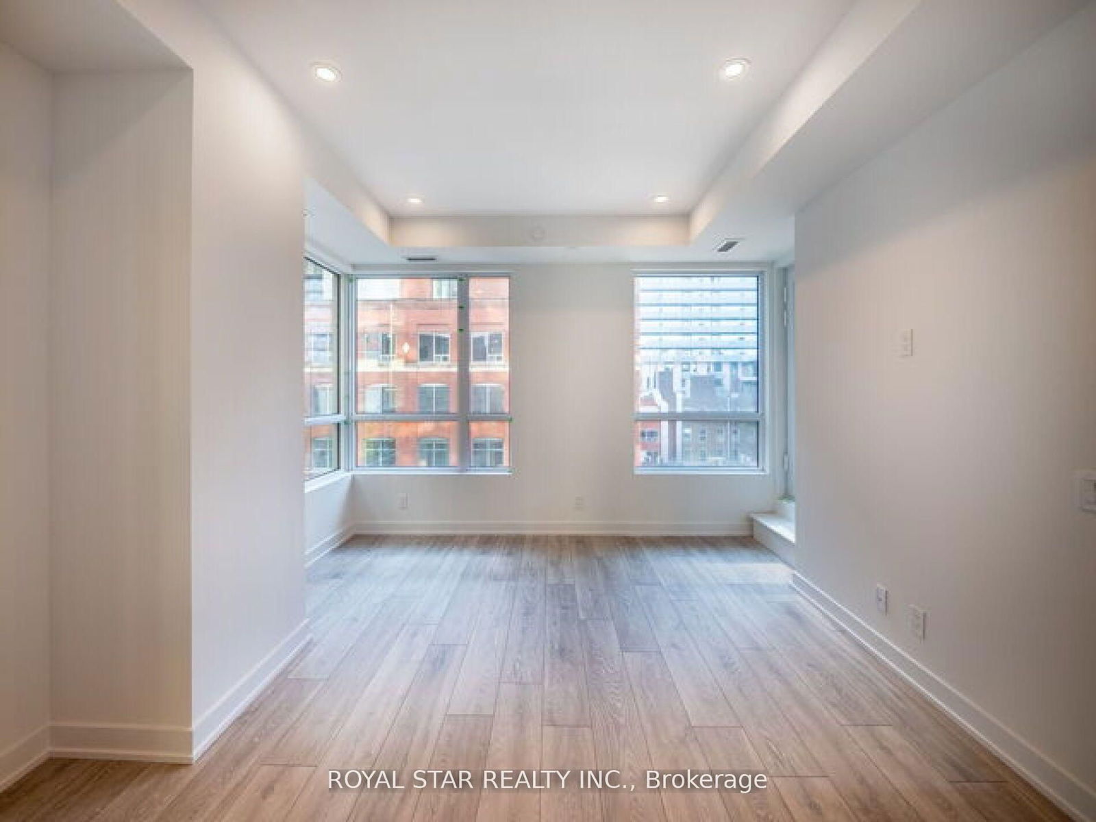 108 Peter St, unit 518 for rent