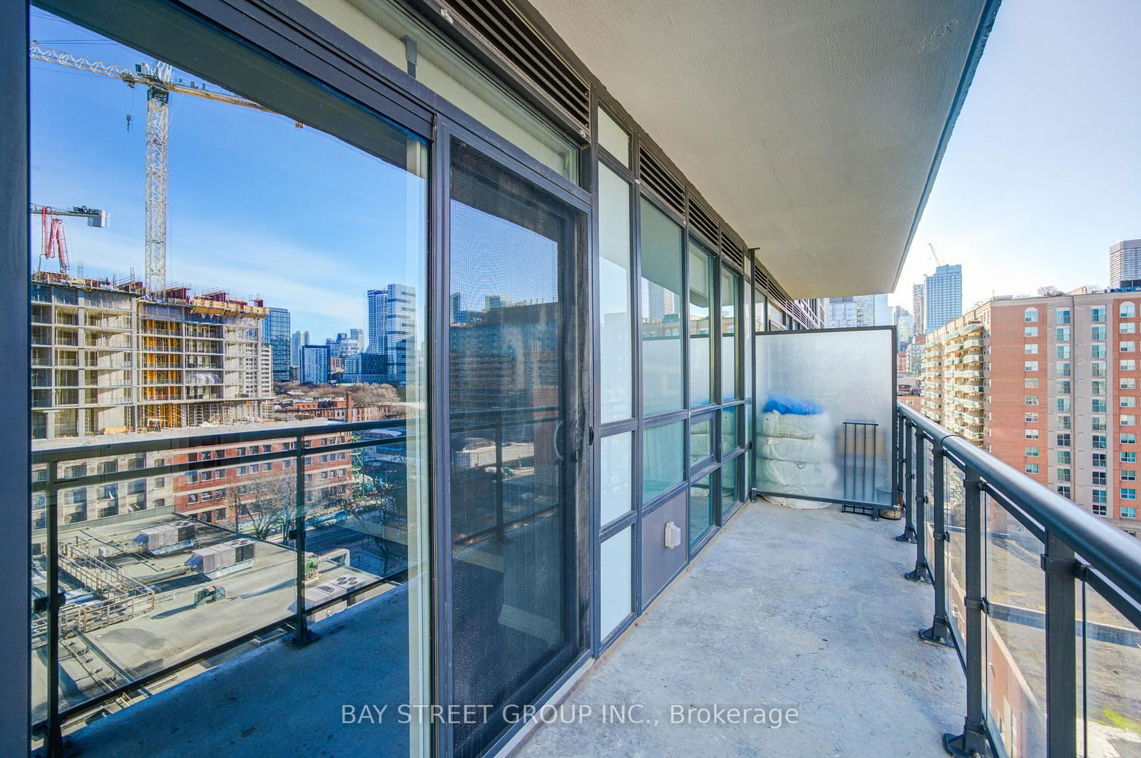 460 Adelaide St E, unit 1122 for sale