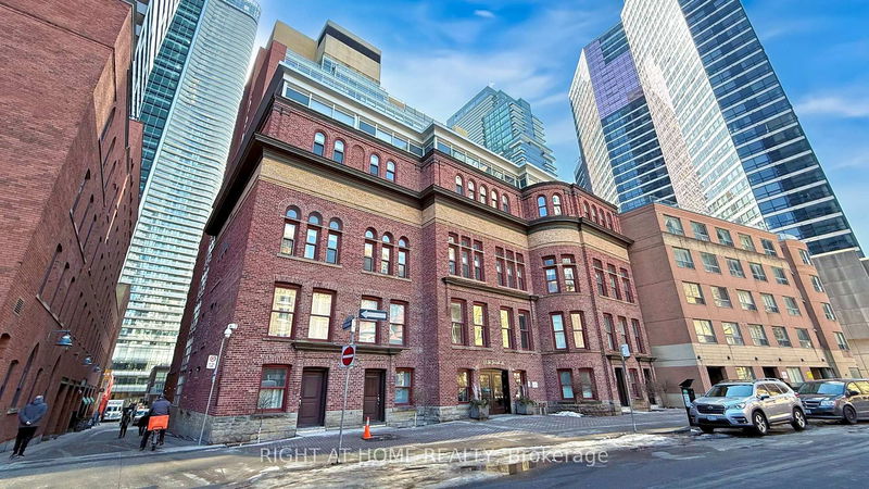 11 St Joseph St, unit 402 for sale