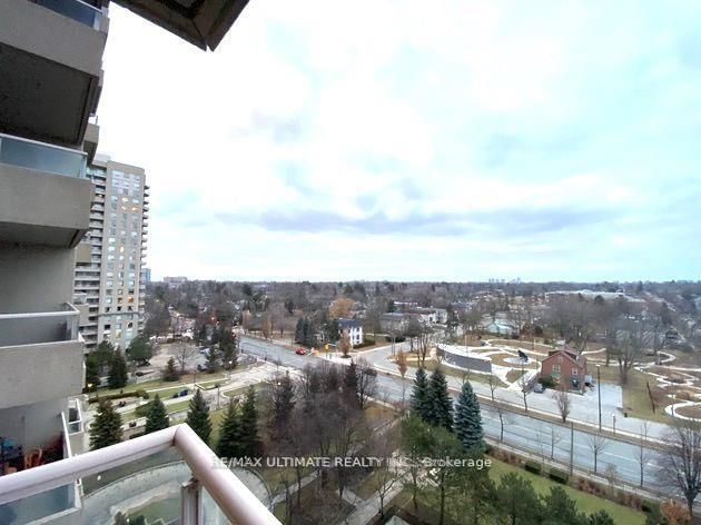 18 Hillcrest Ave, unit 1004 for rent