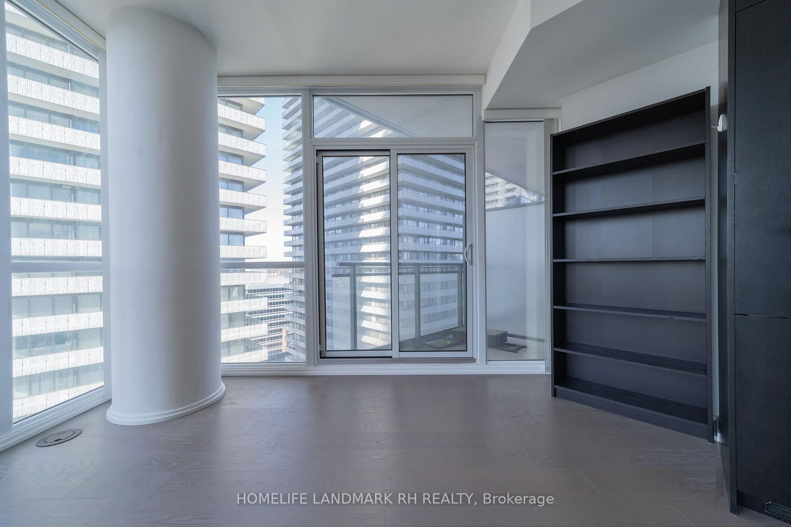 45 Charles St E, unit 2707 for rent