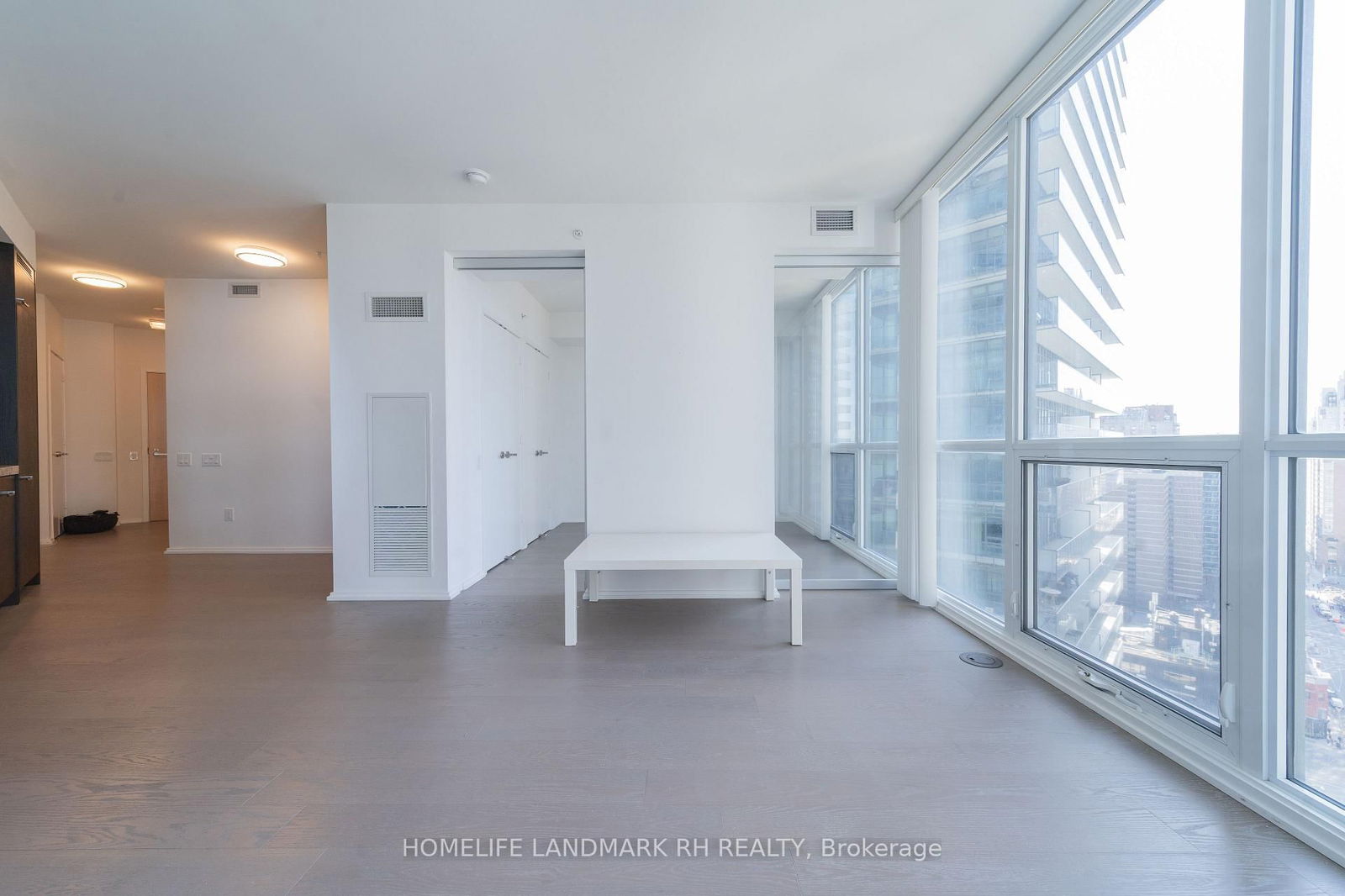 45 Charles St E, unit 2707 for rent