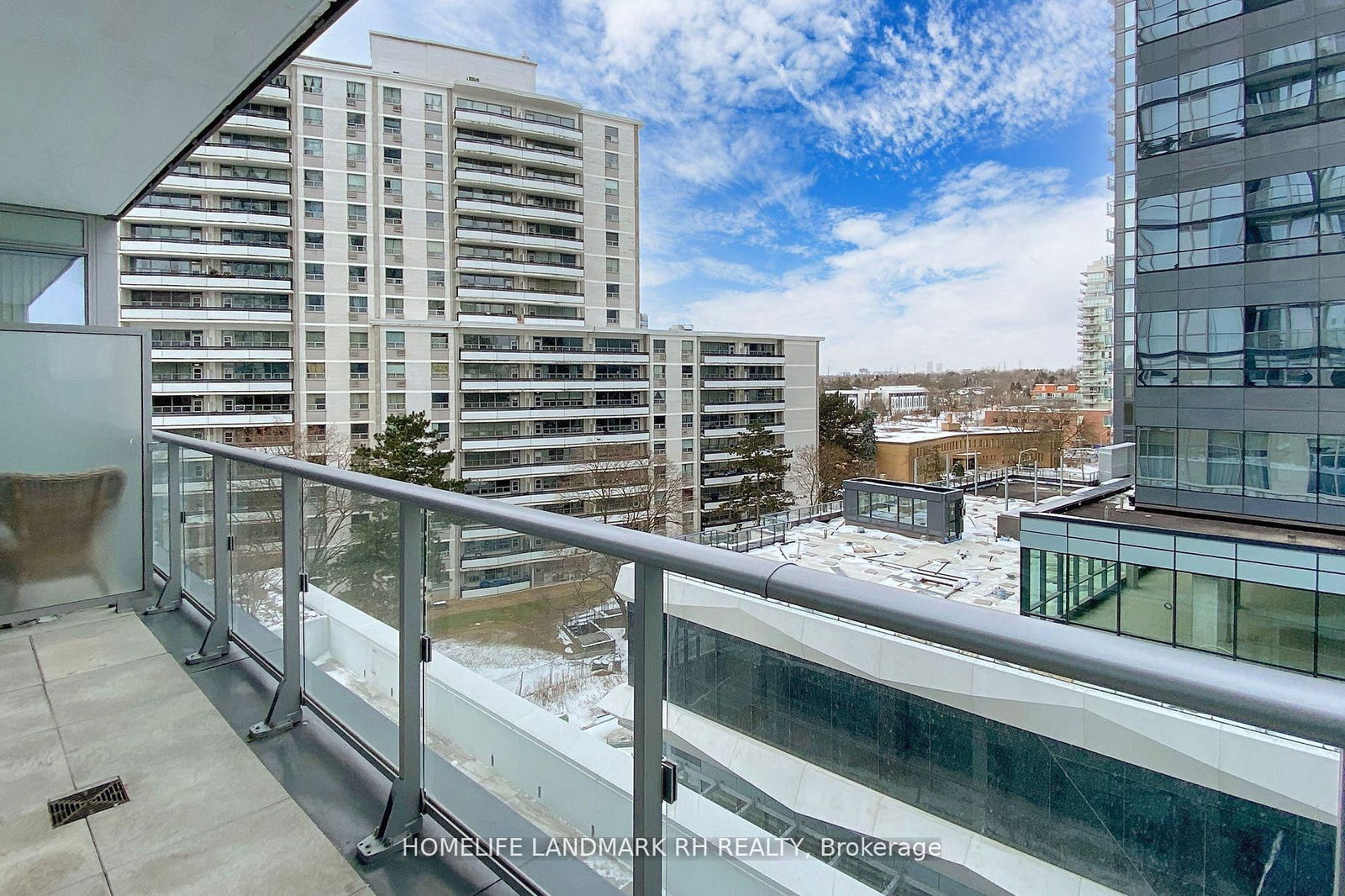 5180 Yonge St, unit 403 for rent