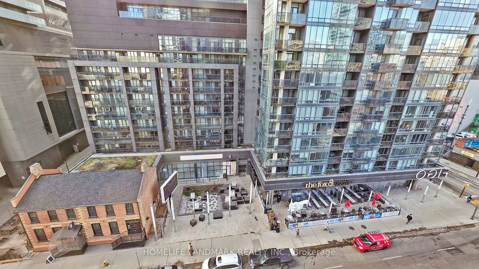 99 John St, unit 704 for sale