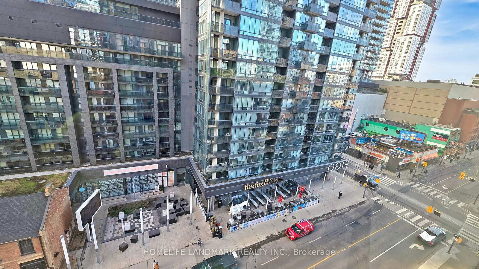 99 John St, unit 704 for sale