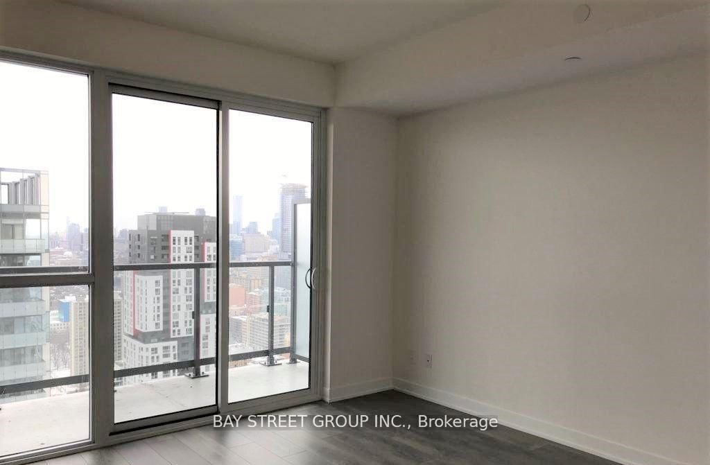 87 Peter St, unit 4209 for rent