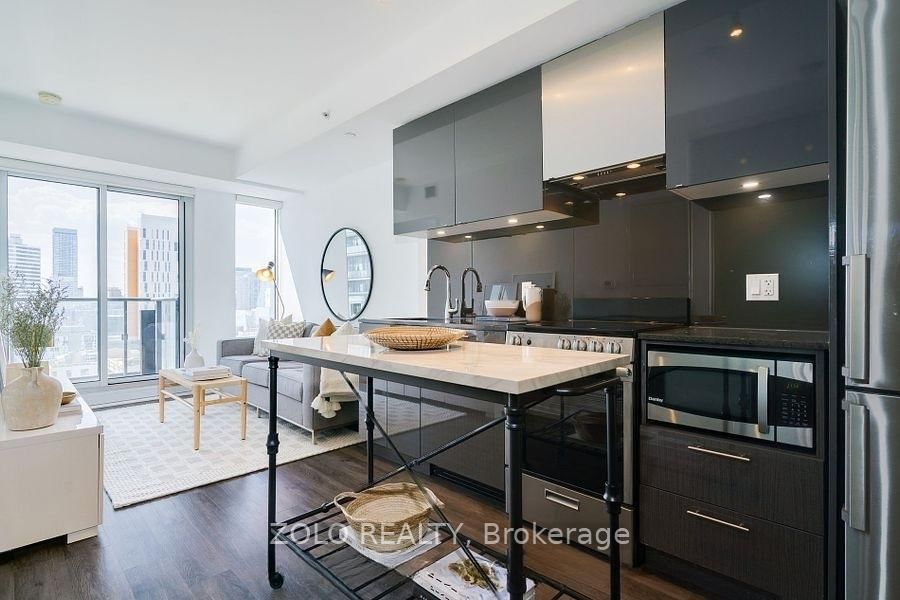 251 Jarvis St, unit 2206 for sale