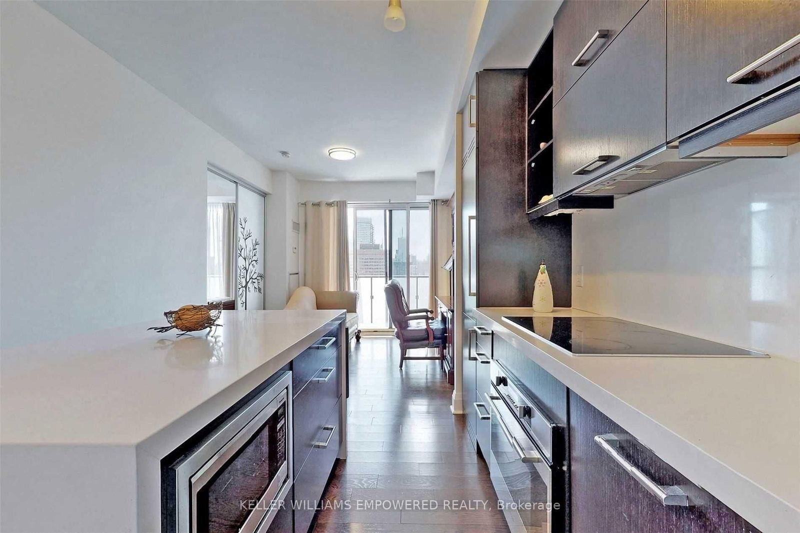 65 St Mary St, unit 2403 for rent