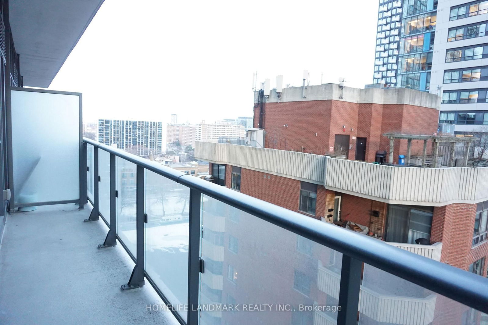 159 Dundas St E, unit 1402 for rent