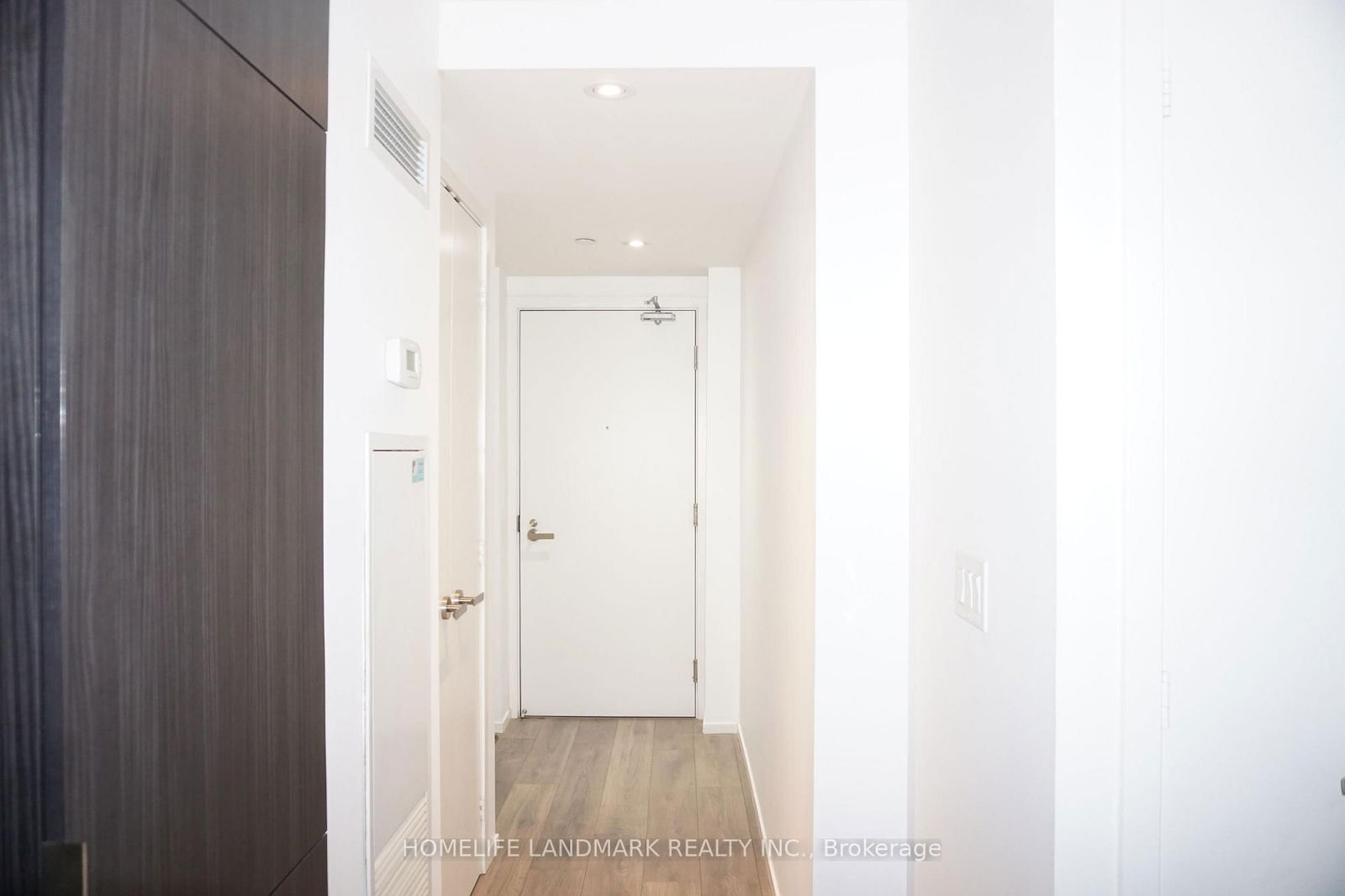 159 Dundas St E, unit 1402 for rent