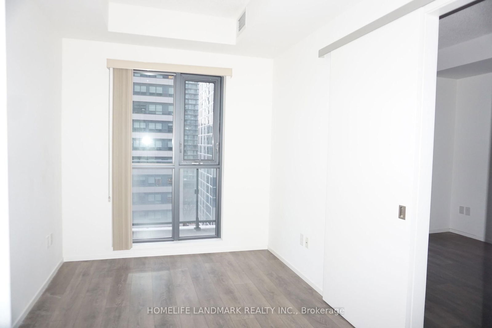 159 Dundas St E, unit 1402 for rent