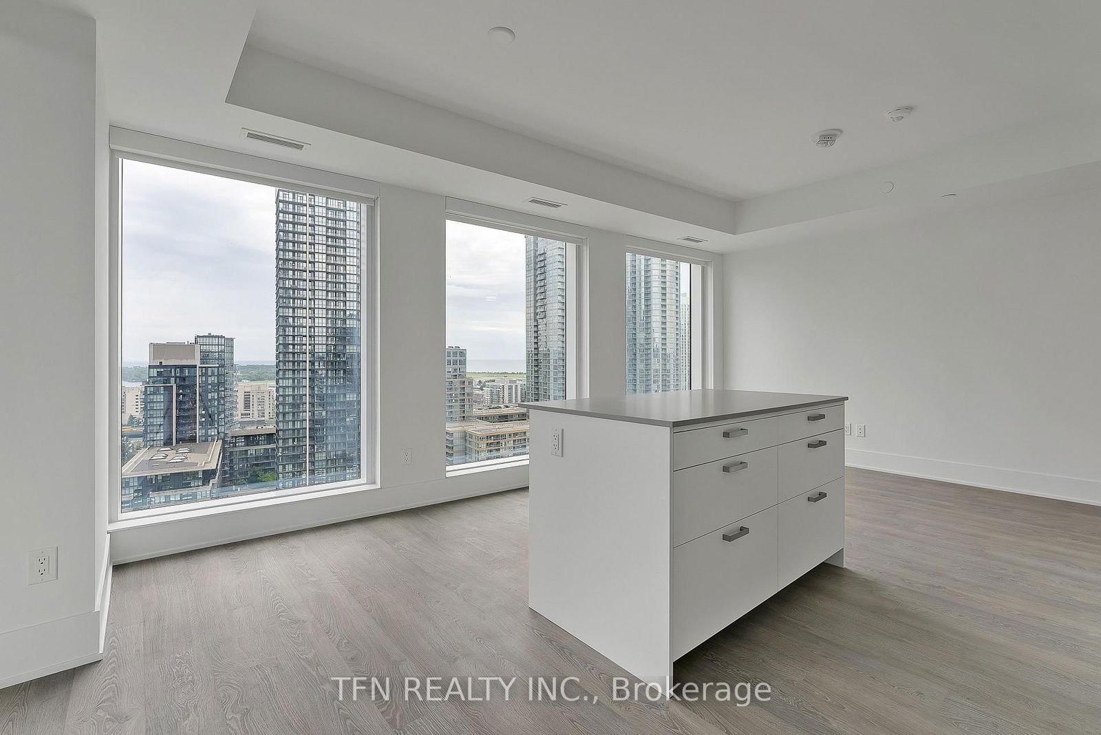 470 Front St W, unit 1412 for rent