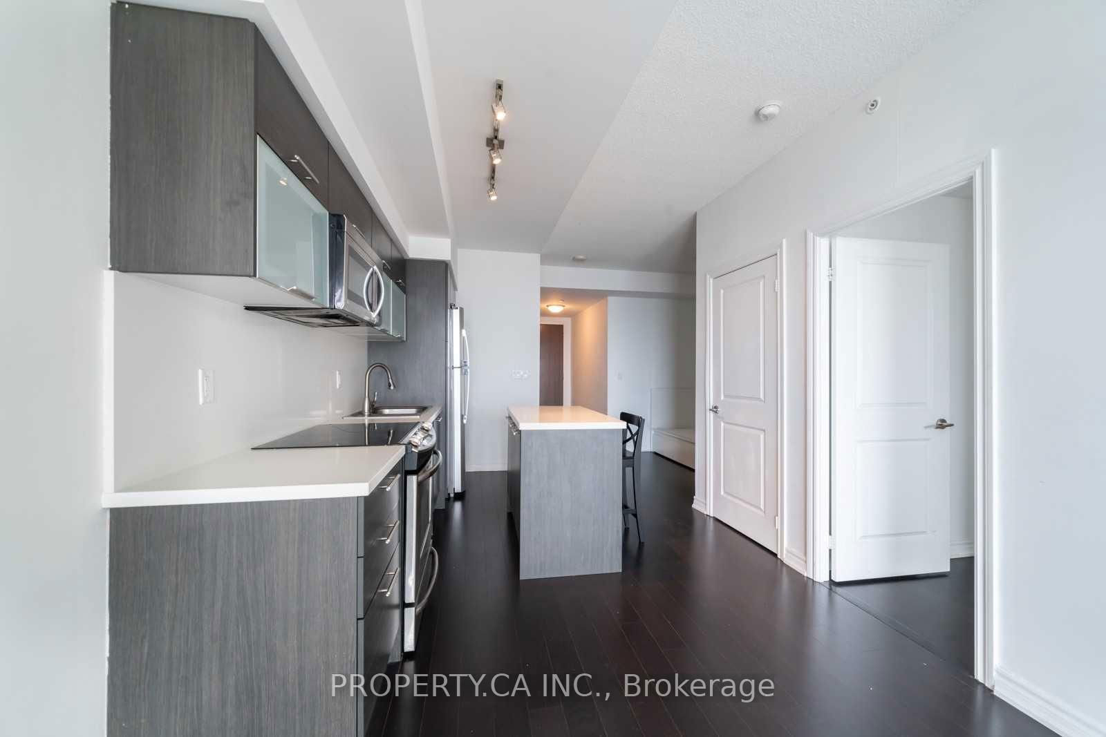 386 Yonge St, unit 4403 for rent