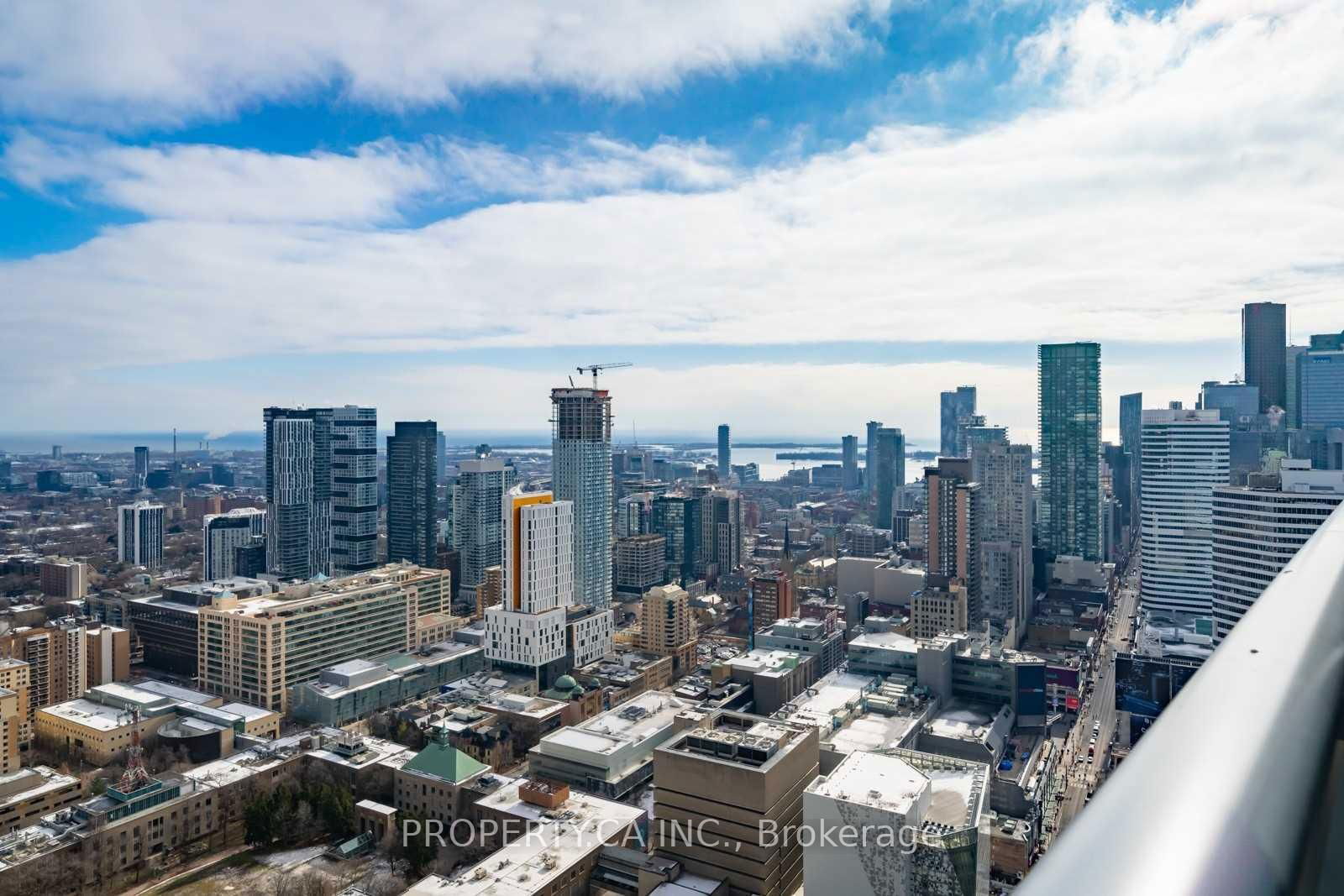 386 Yonge St, unit 4403 for rent