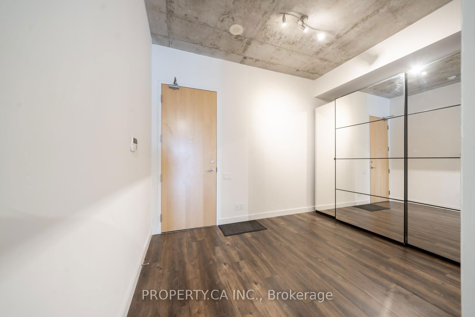 33 Mill St, unit 407 for sale