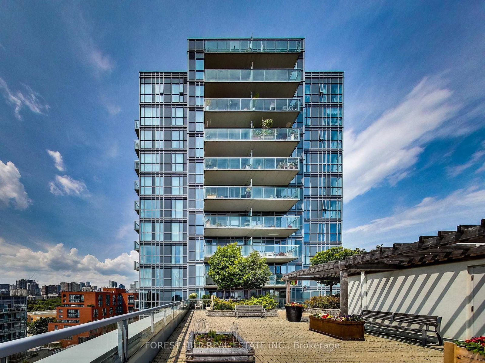 25 Cole St, unit 513 for sale