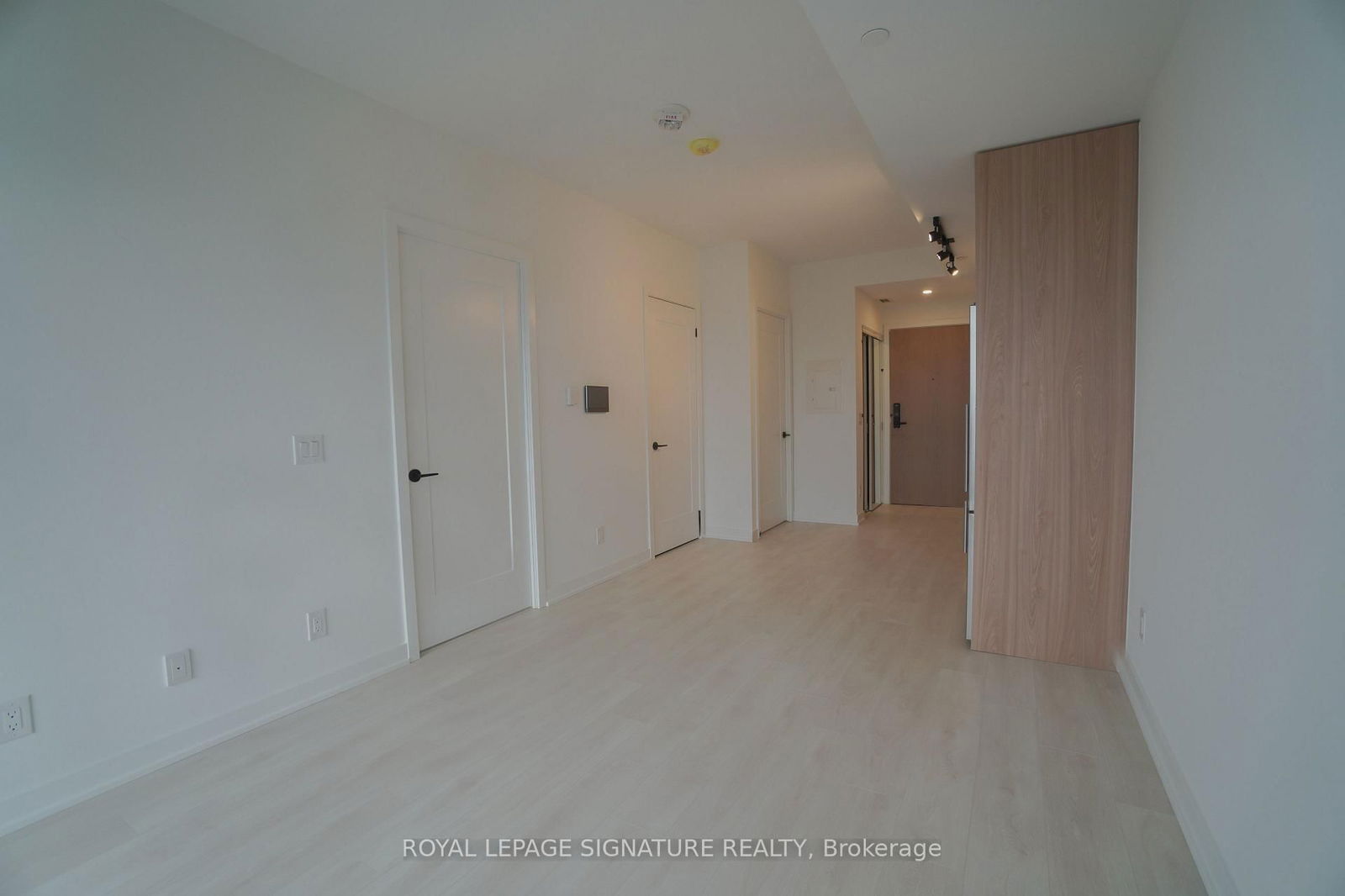 5 Defries St, unit 2911 for rent