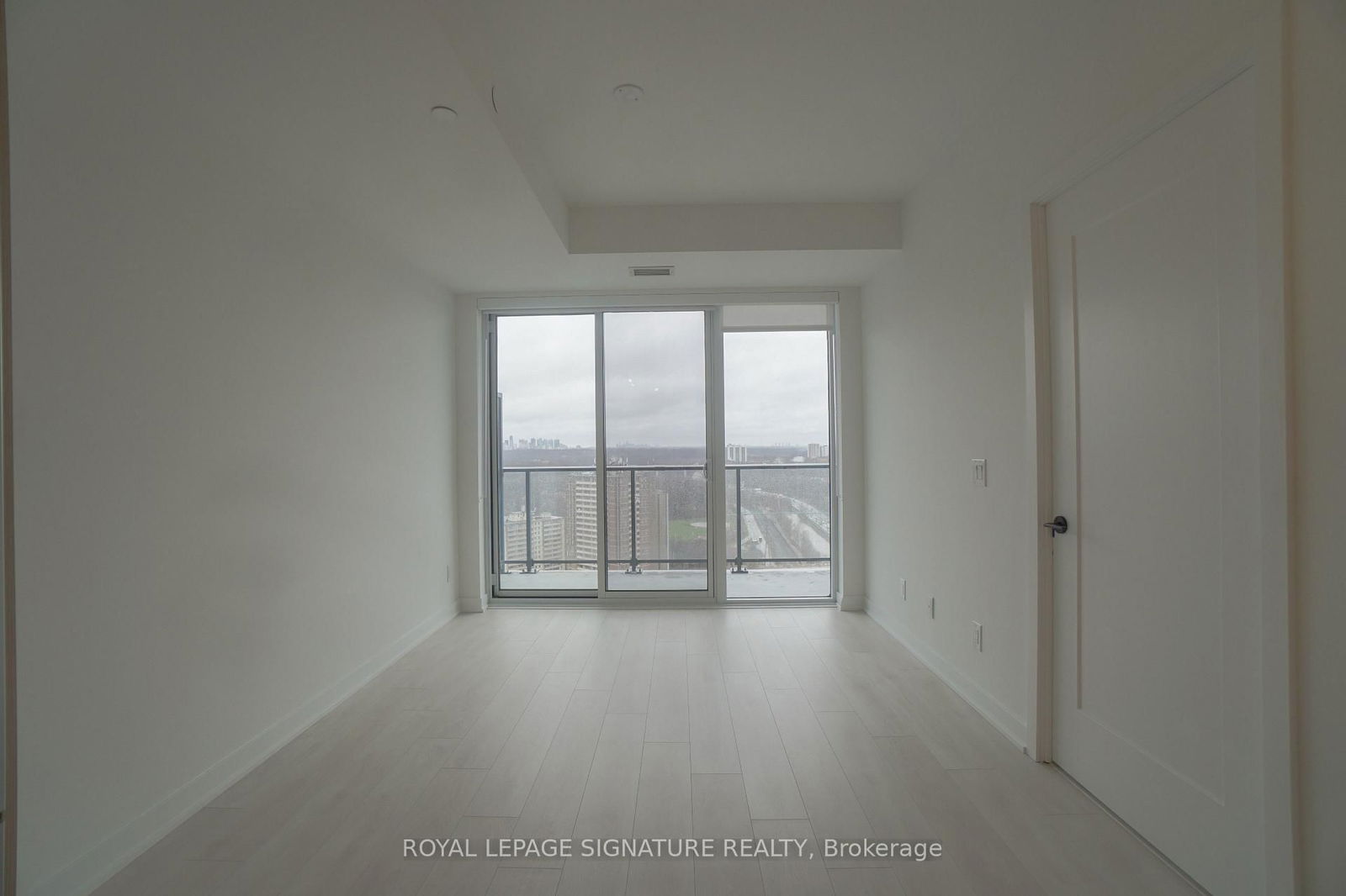 5 Defries St, unit 2911 for rent