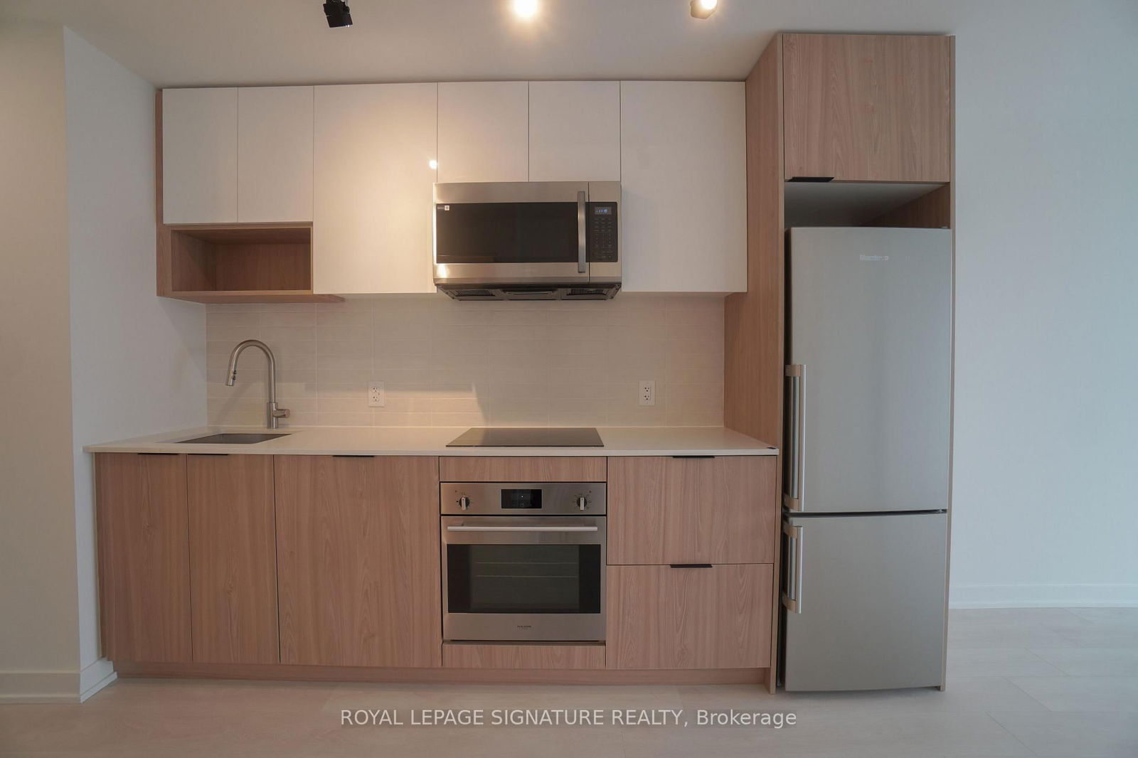 5 Defries St, unit 2911 for rent