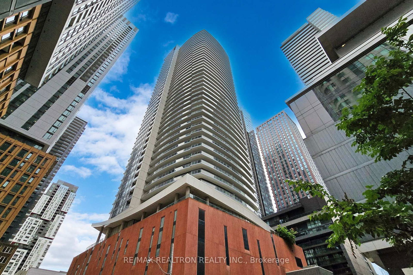 21 Widmer St, unit 2402 for sale