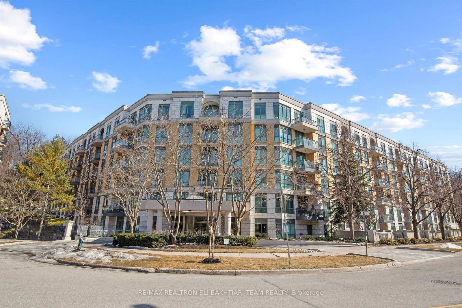 The Antiquary Condos, North York, Toronto