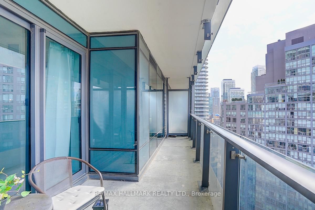 5 St Joseph St, unit 1806 for sale