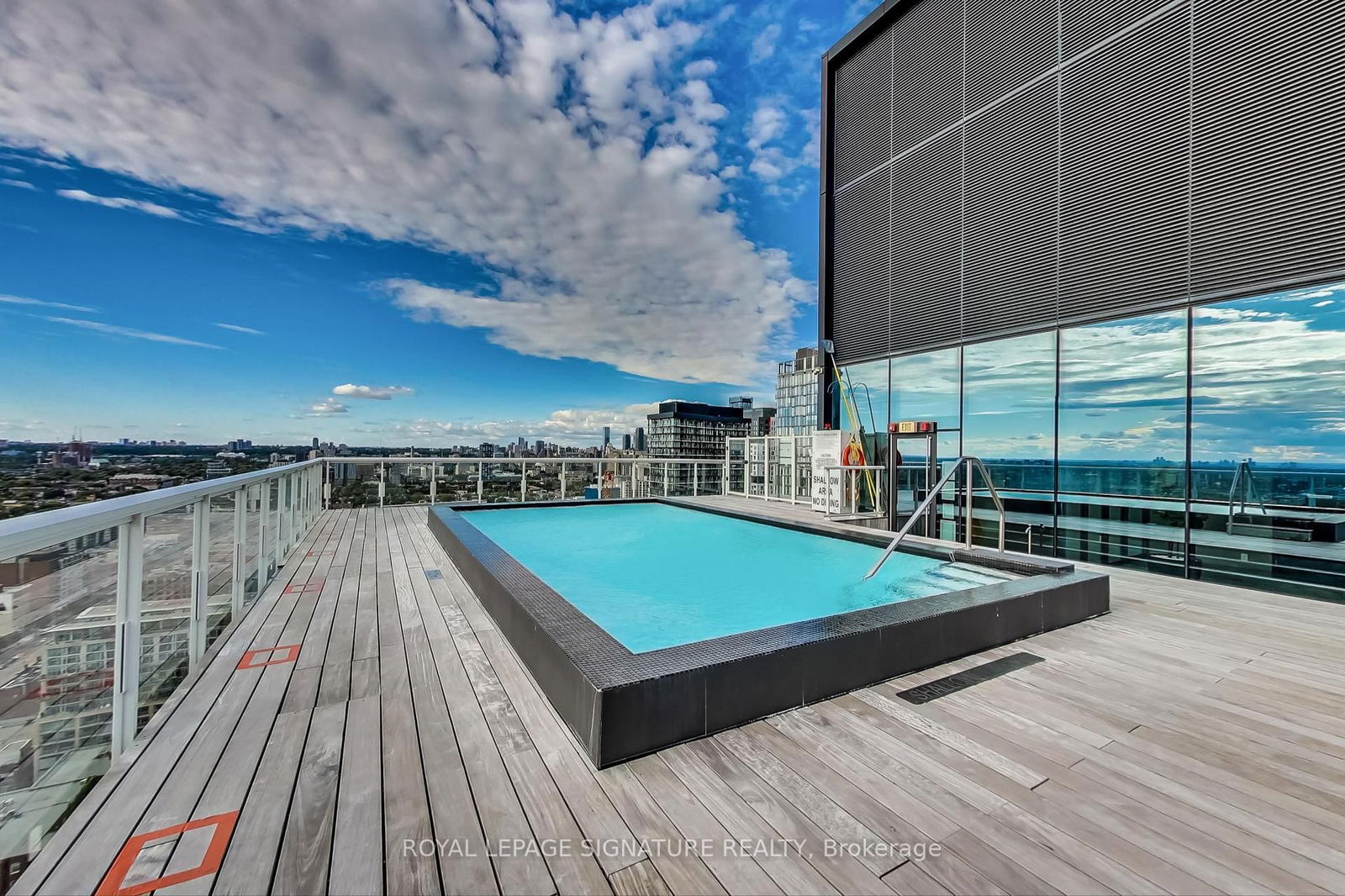 11 Charlotte St, unit 2201 for sale