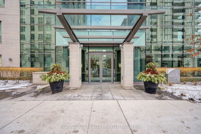 77 Charles St W, unit 1603 for sale