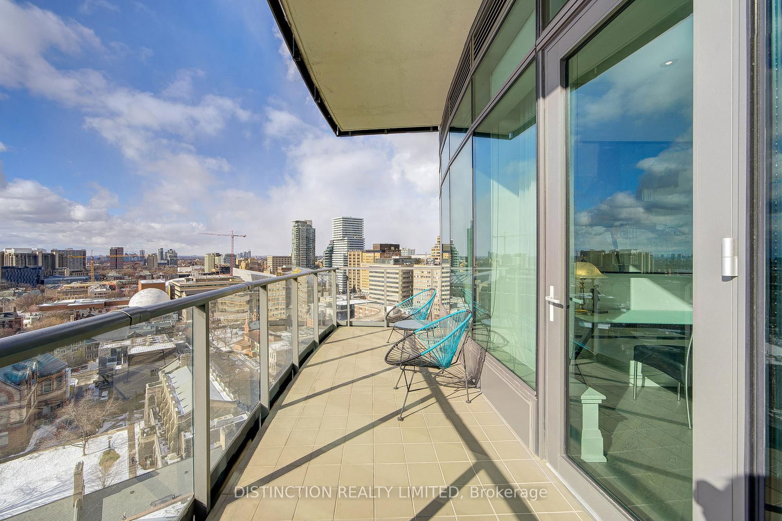 77 Charles St W, unit 1603 for sale