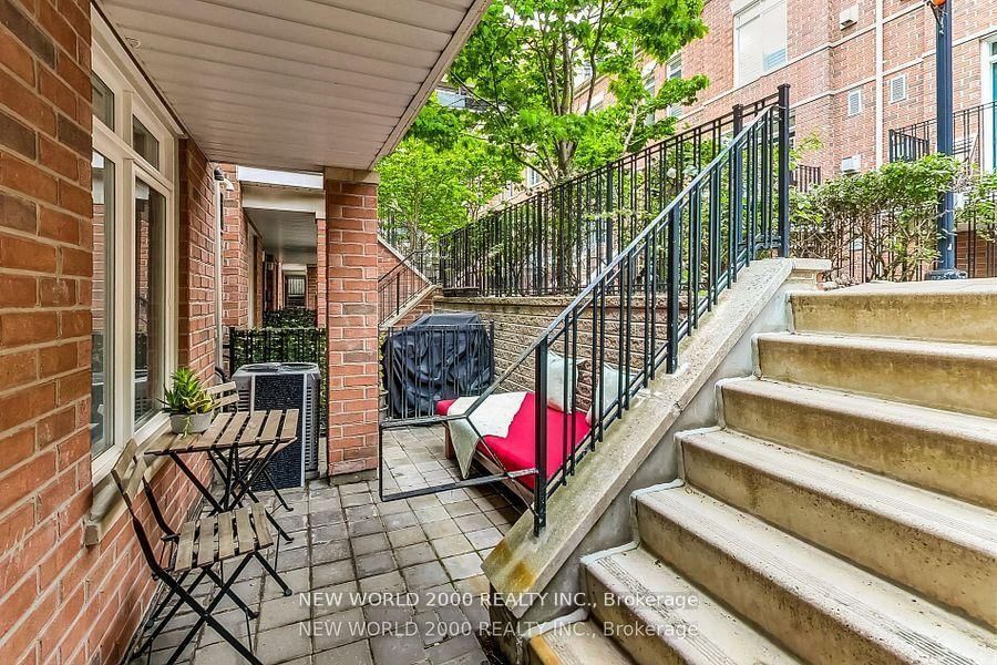 415 Jarvis St, unit 151 for sale