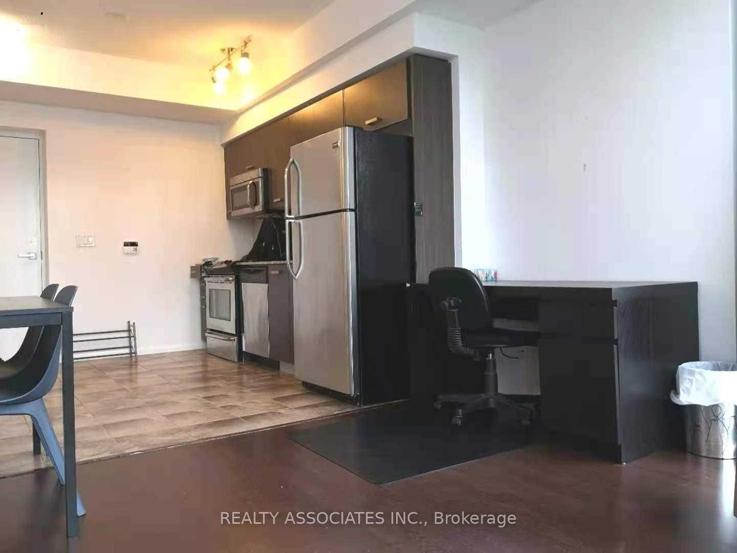 832 Bay St, unit 1309 for sale