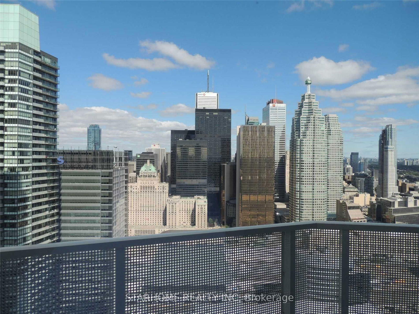 88 Harbour St, unit 4402 for rent