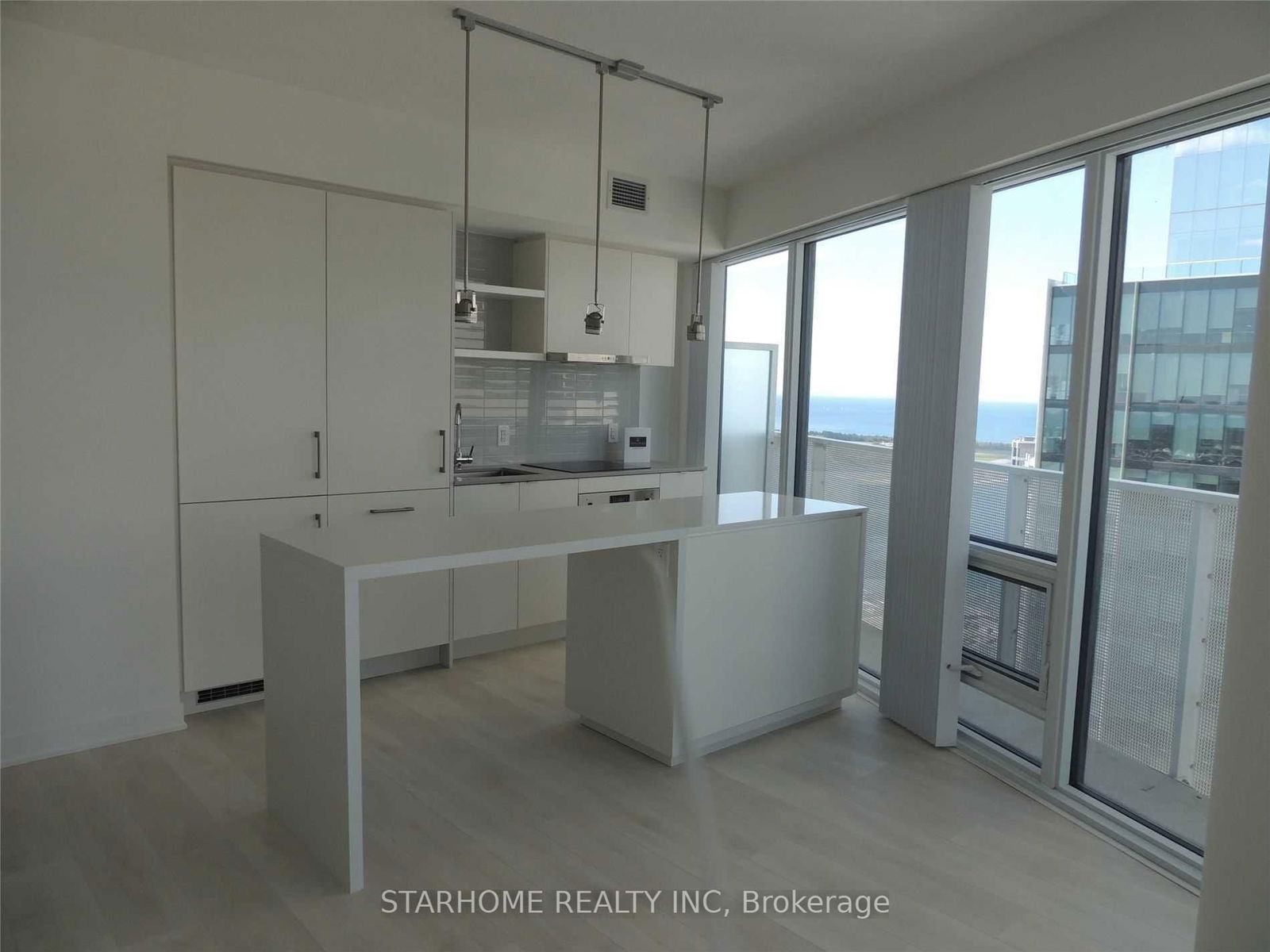 88 Harbour St, unit 4402 for rent