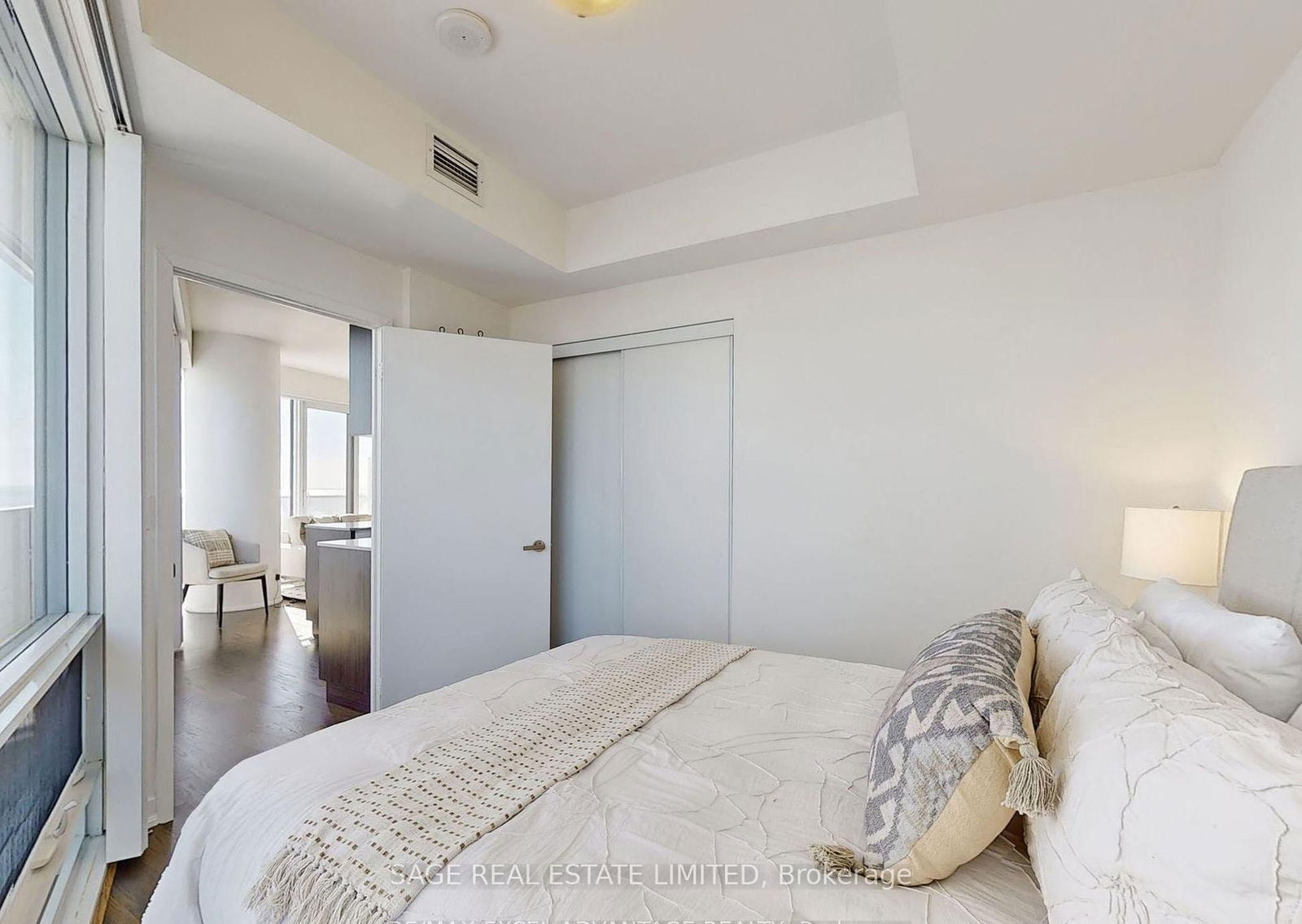 100 Harbour St, unit 6707 for rent