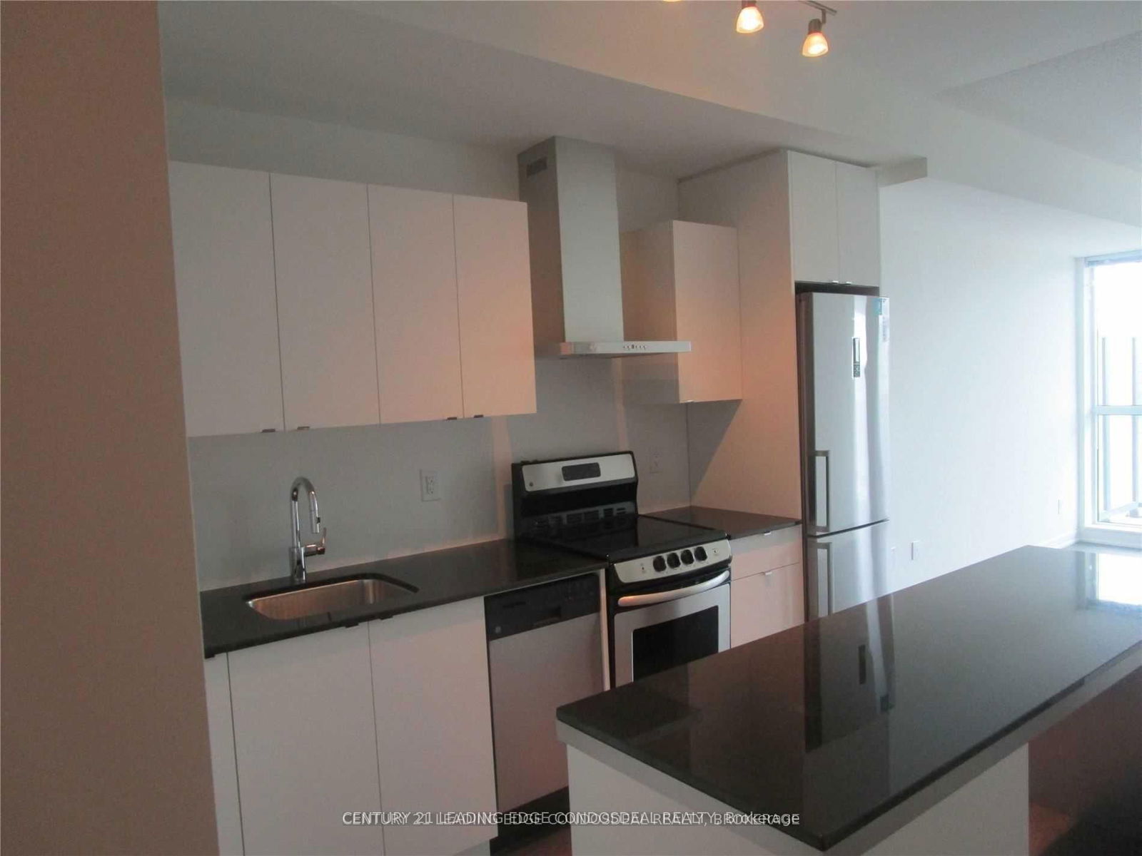 51 East Liberty St, unit 611 for rent