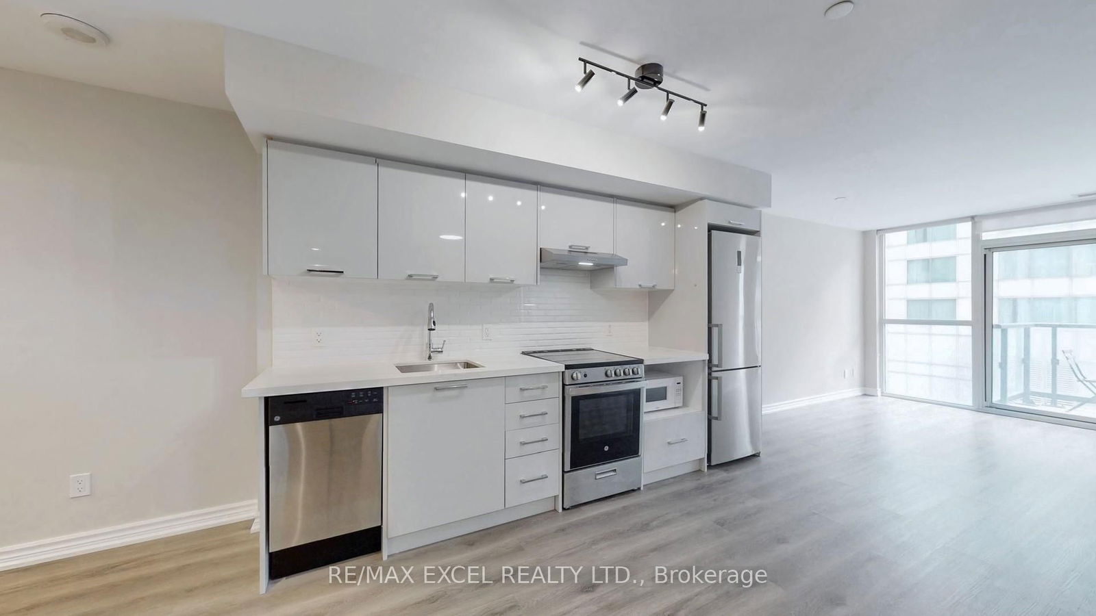 87 Peter St, unit 1218 for sale