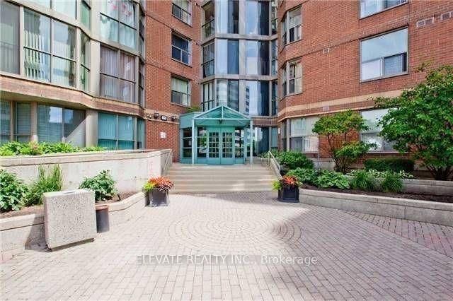 5795 Yonge St, unit 506 for rent