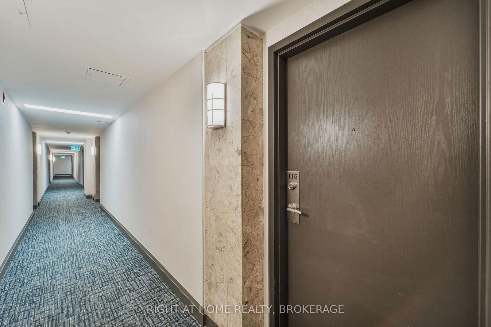 5795 Yonge St, unit 115 for rent