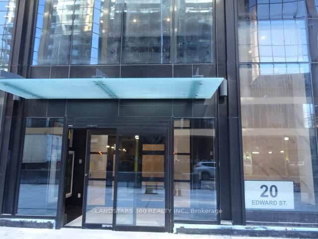 20 Edward St, unit 821 for rent