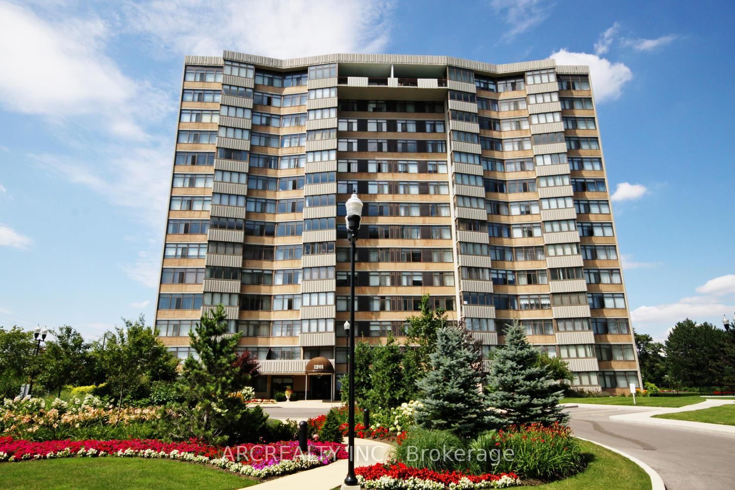 1201 Steeles Ave W, unit 1107 for sale