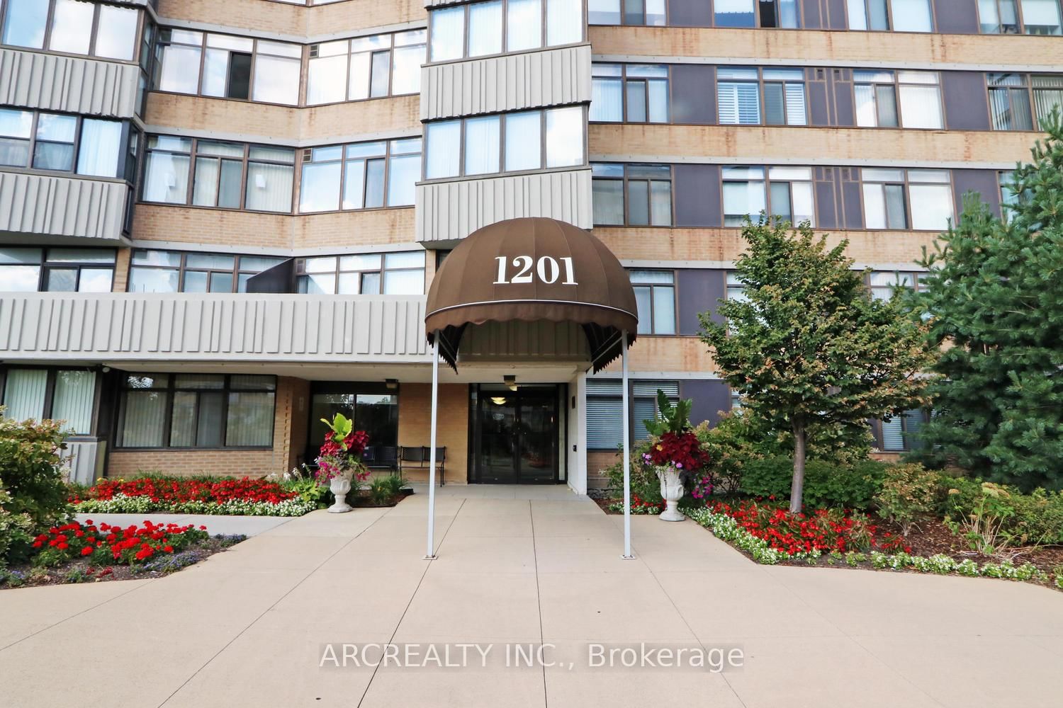 1201 Steeles Ave W, unit 1107 for sale