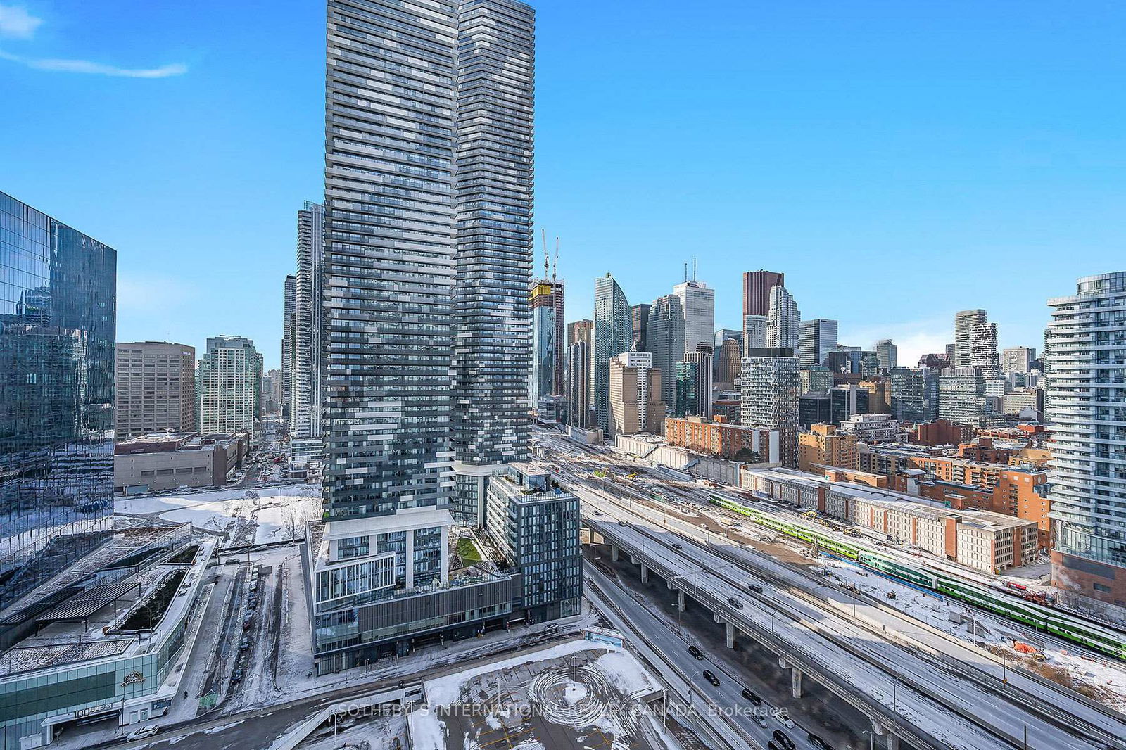 15 Lower Jarvis St, unit 2205 for sale